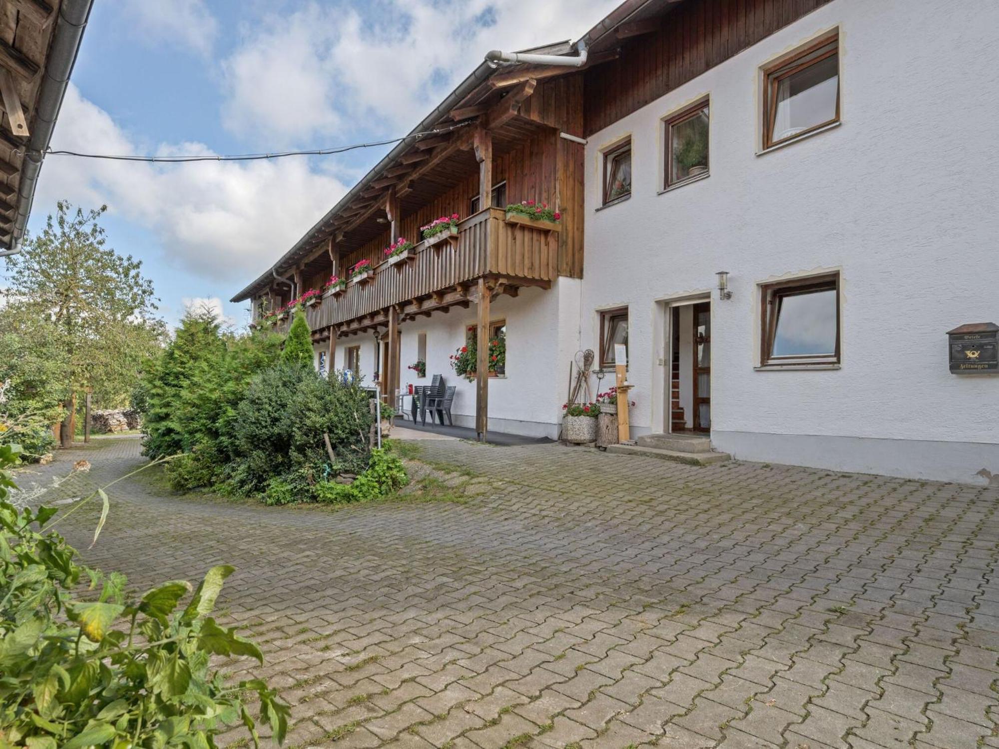 Apartment On A Farm Near The Ski Area Neukirchen beim Heiligen Blut Exterior foto